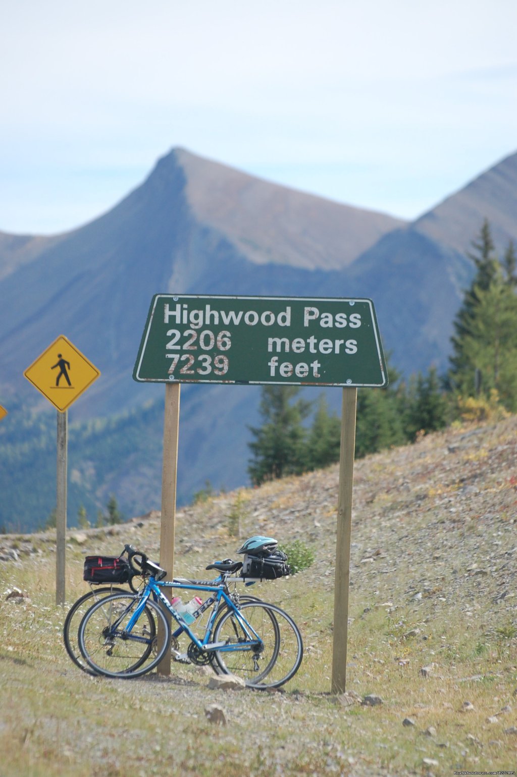 Waterton to Banff Bike & Hike - Freewheeling Adv. | Image #4/6 | 