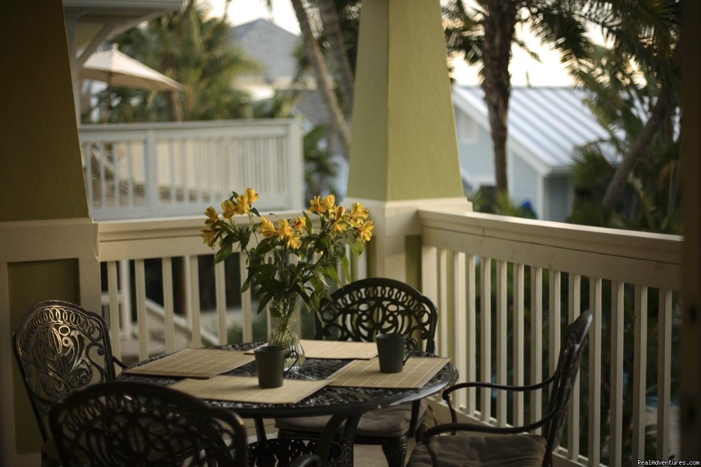 Alfresco Dining in Paradise | Beach Cottage, Indian Rocks Beach | Image #10/16 | 