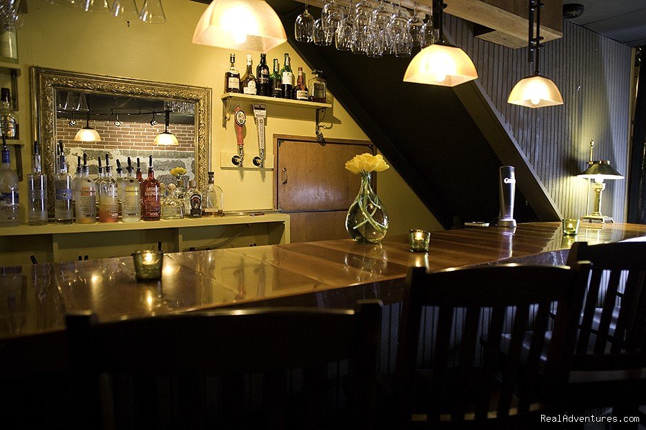 Jonathan's Pub | The Oxford House Inn | Image #8/14 | 