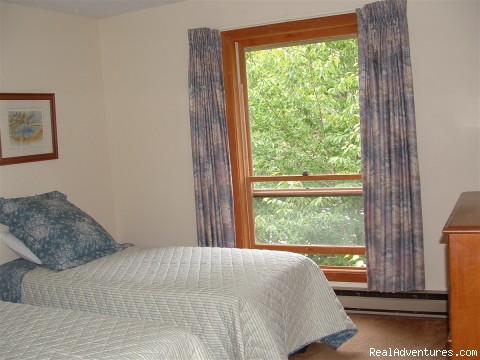 Luxurious Riverfront Condo at Loon Mt. NH: guest.jpg