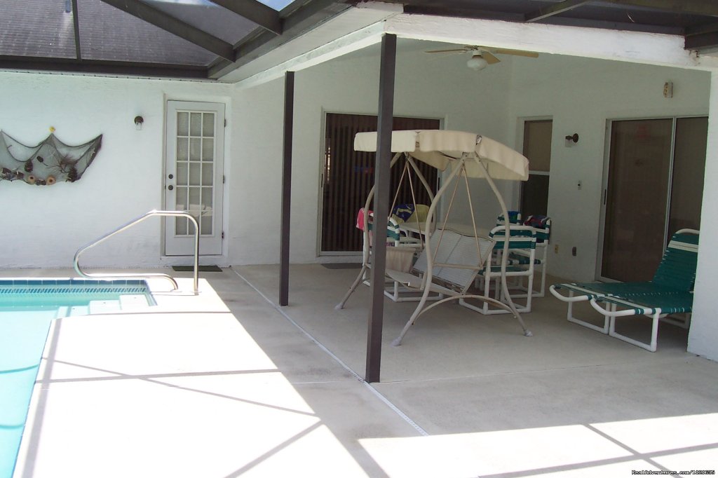 Lanai | Florida Gulf Coast Villa with private pool Hudson | Image #6/10 | 