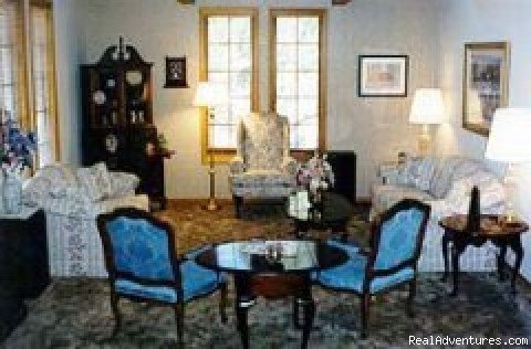 Living Room | The Tudor Rose Bed & Breakfast | Image #5/8 | 