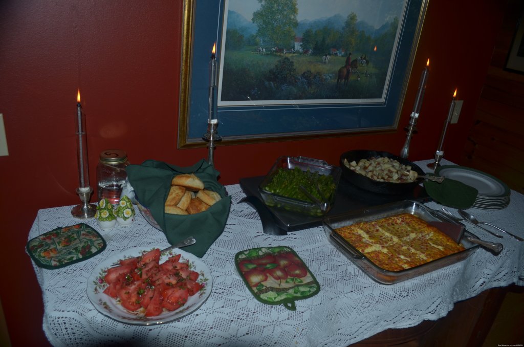Breakfast buffet at the Iron Mountain Inn B&B | Romantic or Family Vacation in the Mountains | Image #7/20 | 