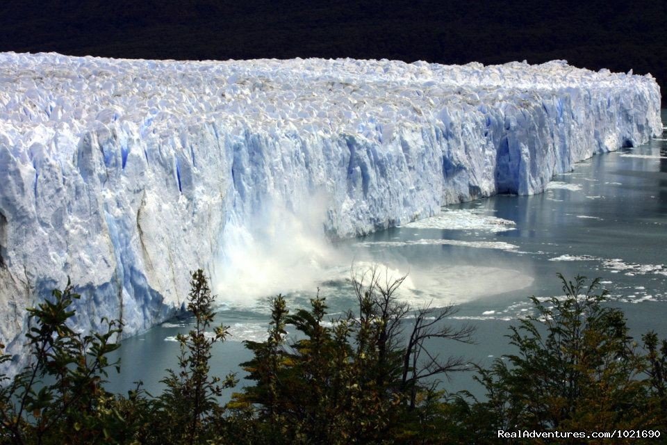 Perito Moreno Glacier | Discovering Patagonia Tour | Image #5/12 | 
