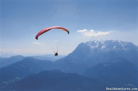 Paragliding - in a mountain scenery | Crocodile Sports Outdoor Adventure Gmbh | Image #4/4 | 