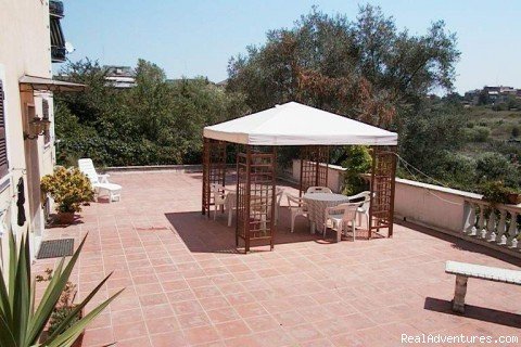 The Sun Terrace | Roma Bed And Breakfast i  | Image #3/9 | 