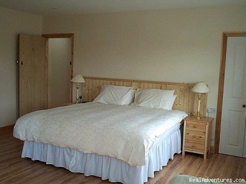 King-Double bedroom. | Aaranmore B&B Accommodation, Portrush Nr Ireland. | Portrush Co Antrim, United Kingdom | Bed & Breakfasts | Image #1/4 | 