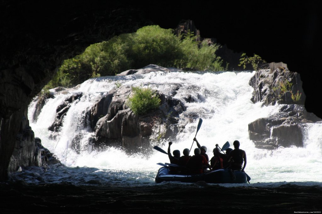 Middle Fork American River - Tunnel Chute Rapid | American Whitewater Expeditions Rafting Adventures | Image #12/26 | 