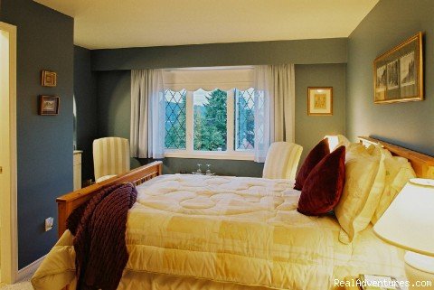 Mill Bay Room | Ocean Breeze Bed And Breakfast | Image #4/5 | 