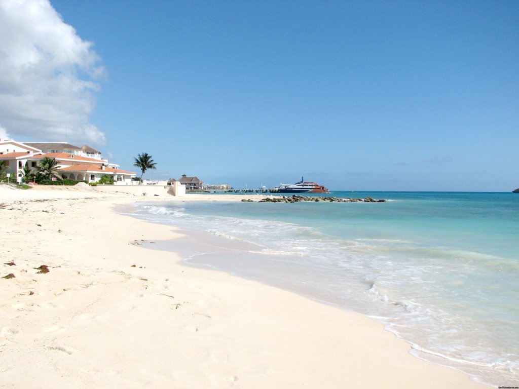 Caribbean Sea less than a minute from Casa Palmas | Casa Palmas Private pool 3 bdrm sleeps up to 10 | Image #11/17 | 