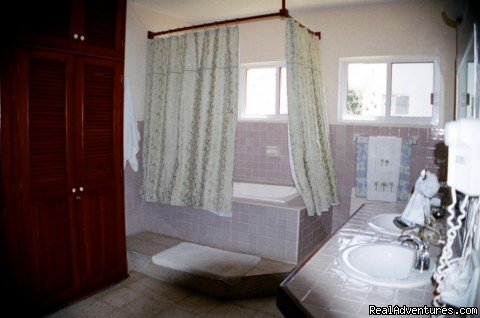 master bath on 3rd level | Casa Palmas Private pool 3 bdrm sleeps up to 10 | Image #14/17 | 