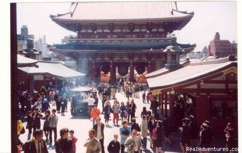 Senso-ji Temple | Japan is a mix of East and West | Tokyo, Japan | Articles | Image #1/4 | 