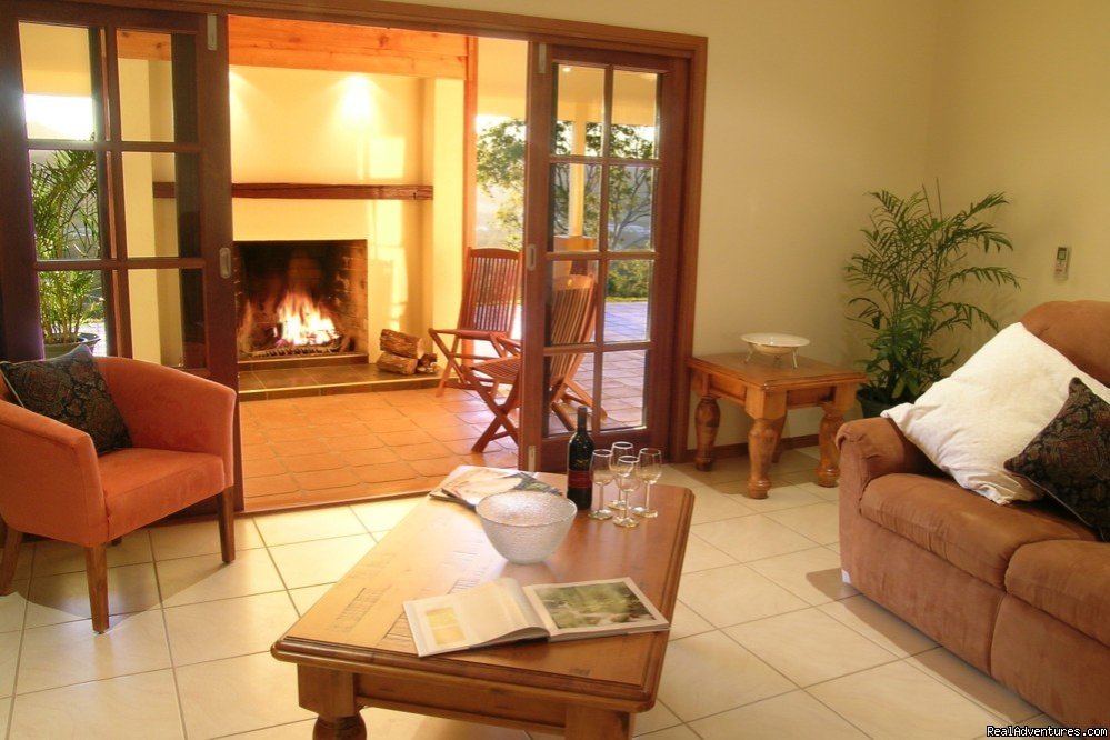 Open fireplace | Cairns Highlands Holiday houses & B&B's | Image #2/3 | 