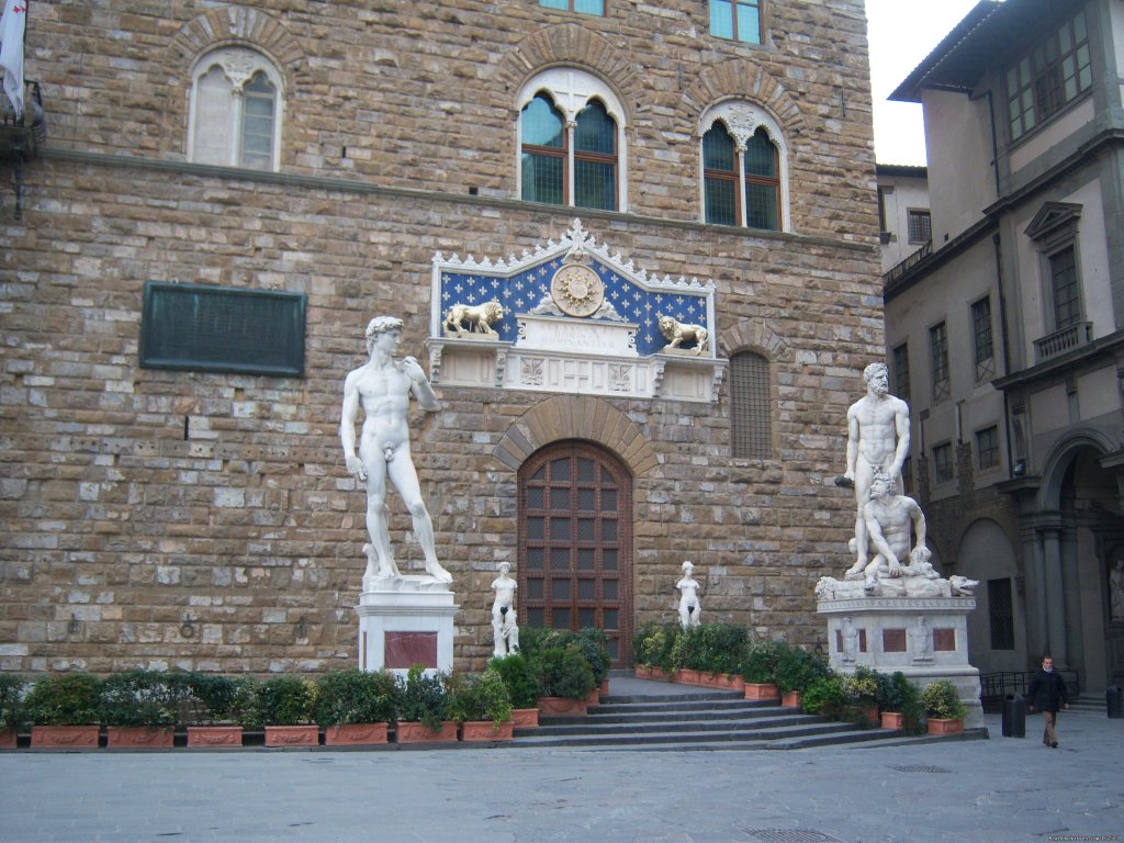 Palazzo Vecchio - the place where the Original David was | Artviva | Florence, Italy | Sight-Seeing Tours | Image #1/11 | 