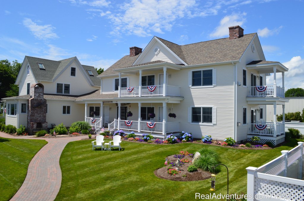 Our Captain Clark House | Romantic Waterfront B&B near Mystic and Casinos | Image #15/26 | 