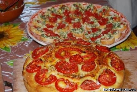 Focaccia & Crostini with tomato