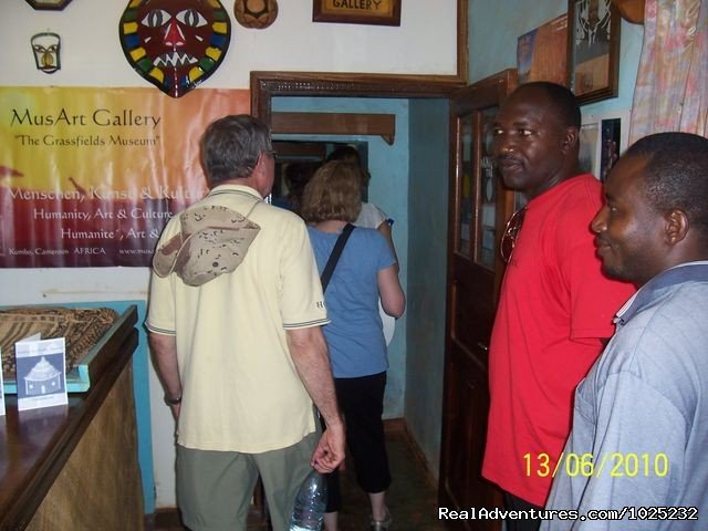 Mus'Art Gallery, Tourists getting into museum | Mus'Art Gallery: Grass-fields Arts Museum Cameroon | Image #5/24 | 