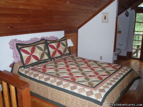 Suwannee River Cabin: Loft bedroom (queen) with bath and balcony
