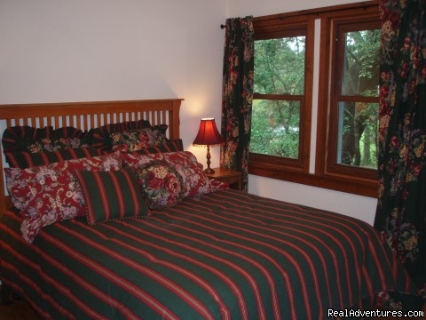 Suwannee River Cabin: Bedroom #2 (queen)