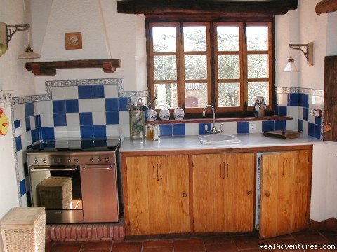 Kitchen in a large cabin | Cottages & Vacation Rentals In Huelva, Andalucia | Image #4/23 | 