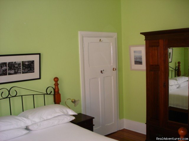 Bedroom | seapod Bed & Breakfast | Image #5/5 | 
