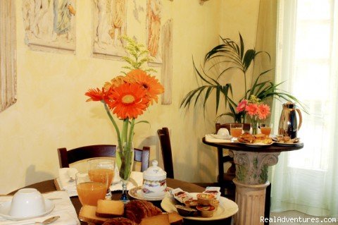 Breakfast | Giornate Romane Bed and Breakfast | Rome, Italy | Bed & Breakfasts | Image #1/5 | 