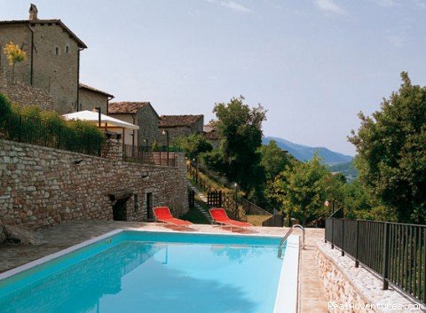 Swimming pool | Residence Vallemela: a charming mountain retreat! | Montesanto di Sellano, Italy | Vacation Rentals | Image #1/19 | 
