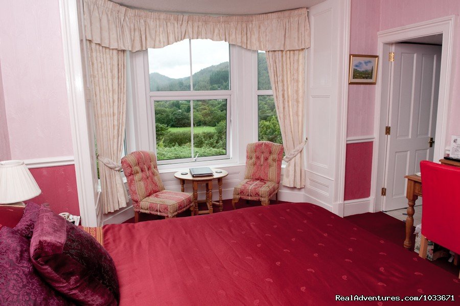 King size room Bryn Bella Guest House | Charming Victorian Guest House in the Snowdonia | Image #2/10 | 
