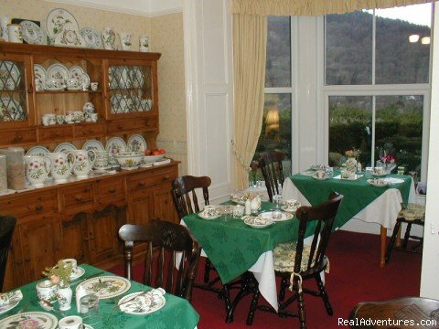 Breakfast Room | Charming Victorian Guest House in the Snowdonia | Image #6/10 | 