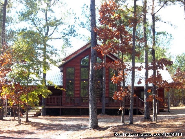 High Lonesome Lodge | Luxury Cabins at Beavers Bend Resort Park | Image #4/7 | 
