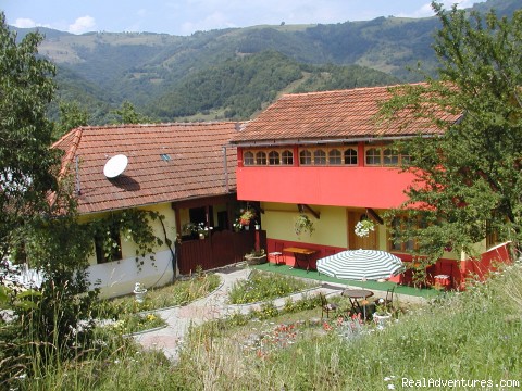  Apuseni Mountains: The Shanti pension (Guesthouse): cluj napoca romania