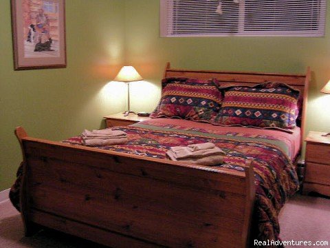The Lawmen bedroom | Straight Shooter's Mountain Inn | Image #4/7 | 