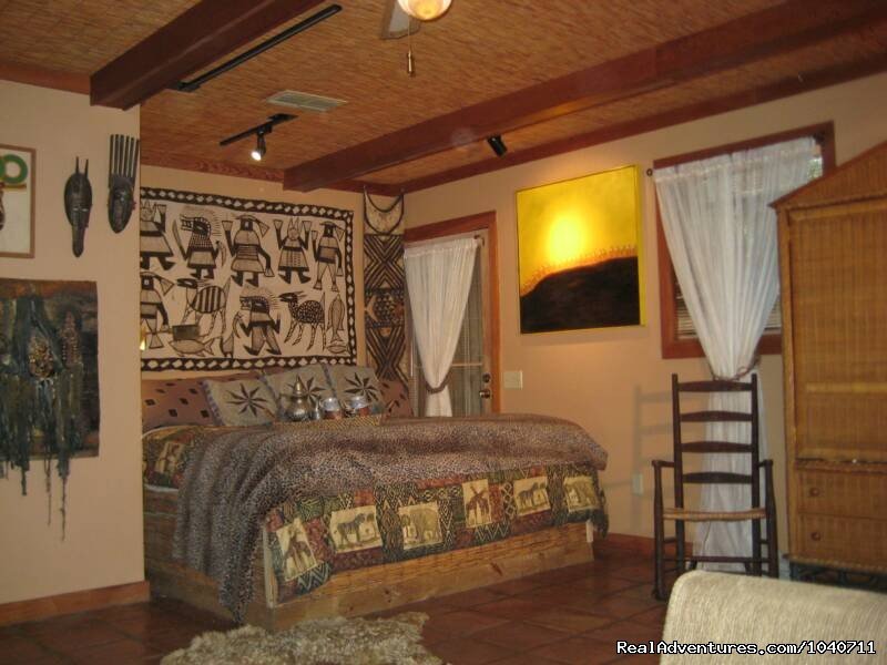 African Suite | Luxurious lakeside pampering at Cavatappi BNB | Image #3/3 | 