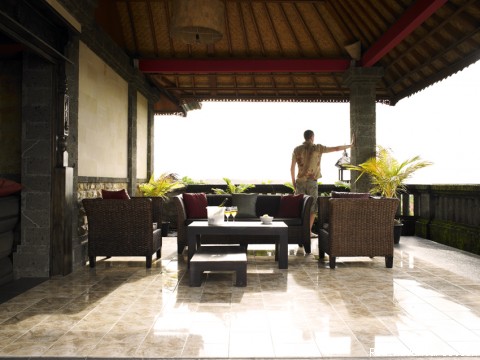 Pay less but get much more at Ellies: Photo #6