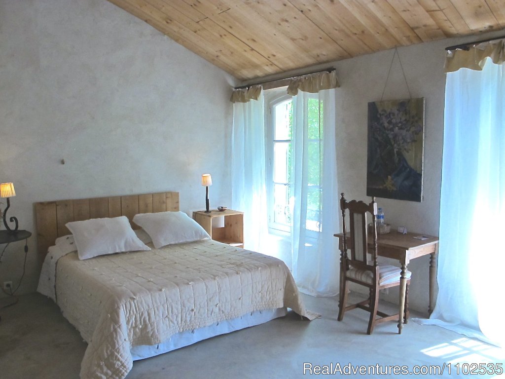 Le Pigeonnier Bedroom | Charming Holidays Rental & Guest House | Image #10/22 | 