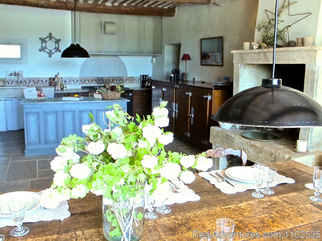 Dinning room with Professional Kitchen | Charming Holidays Rental & Guest House | Image #12/22 | 