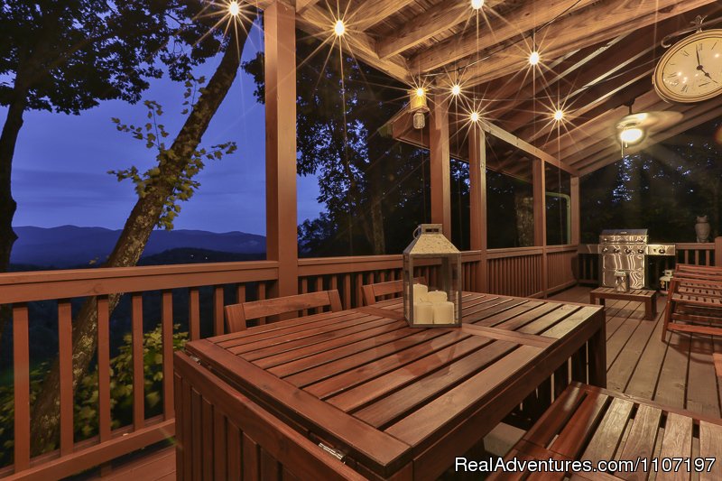 Moose Mountain Lodge - 3BR/3BA sleeps 8. Pet Friendly | Amazing accommodations in the North Ga Mountains | Image #8/26 | 