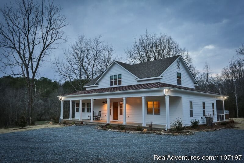 Deer Valley Creek 3bed 3bath Not Pet Friendly | Amazing accommodations in the North Ga Mountains | Image #22/26 | 