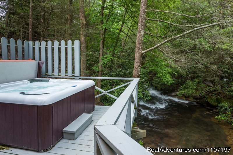 Hemlock Creek 1bed 2bath Pet Friendly | Amazing accommodations in the North Ga Mountains | Image #24/26 | 
