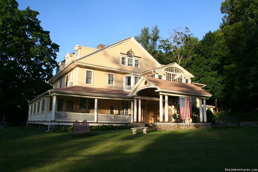 Mountain View Inn, Front view | Romance and Retreats at Mountain View Inn | Norfolk, Connecticut  | Bed & Breakfasts | Image #1/3 | 