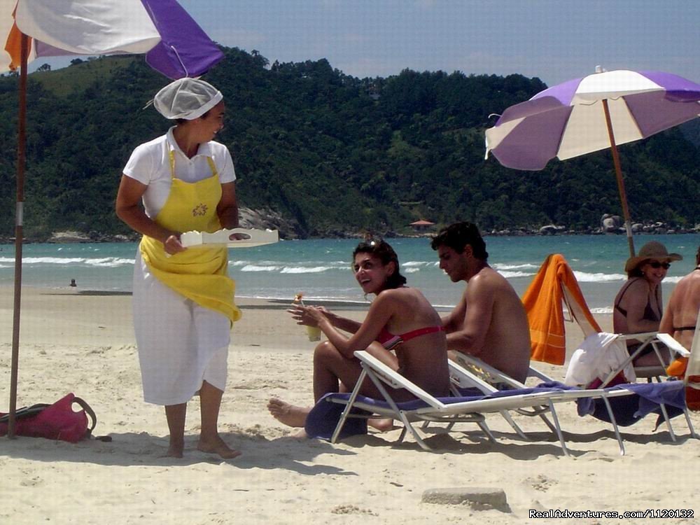 Beach Service | Romantic Weekend Getaways at a Beachfront B&B | Image #5/15 | 
