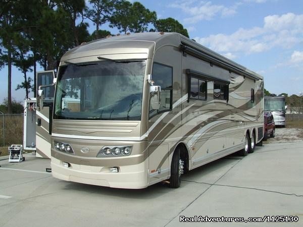Allstar Coaches RV Rental Florida - American Tradition 2 | Allstar Coaches Luxury RV Rentals in Florida | Image #2/14 | 