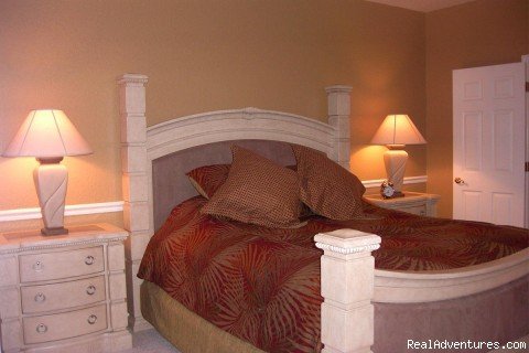 Master Bedroom | Waterfront Villa | Image #4/10 | 