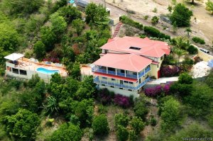 Arcavilla,luxury villa for rent with 6 bedrooms an