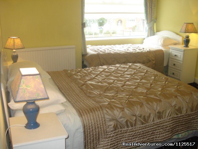 Example Bedroom | Almara Accommodations Dublin (free finder) | Dublin, Ireland | Hotels & Resorts | Image #1/2 | 