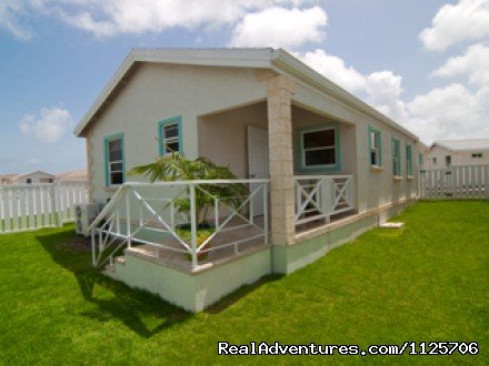 Side view | Relaxing Caribbean getaway in sunny Barbados | Image #3/5 | 