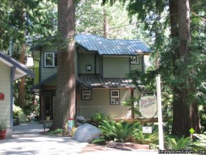 Gibsons - Deer Fern Bed and Breakfast | Gibsons, British Columbia Bed & Breakfasts | Great Vacations & Exciting Destinations