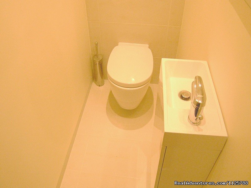 Separate Toilet | KrakowRentals - Kazimierz Apartment | Image #15/18 | 