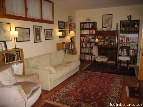 Ideal location for touring Veneto region Italy: Sittingroom