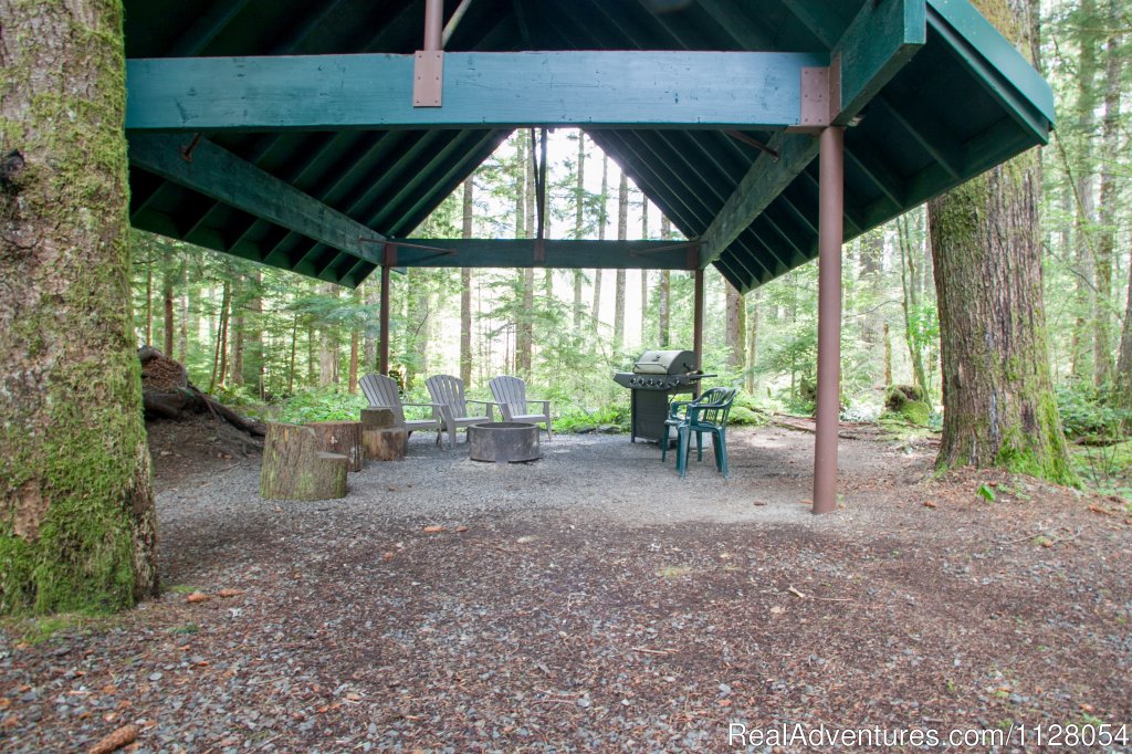 Coho Cabin | Luxury Cabins w/hot tubs, fire pit - Mt. Rainier | Image #22/26 | 